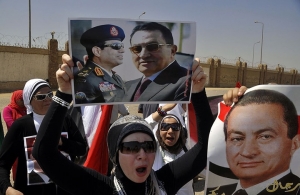 السيسي يهيمن على الإعلام برجال مبارك عبر مجلس وهيئتين