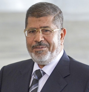"رايتس ووتش": يجب وقف الانتقام الوحشي ضد الرئيس مرسي وعائلته