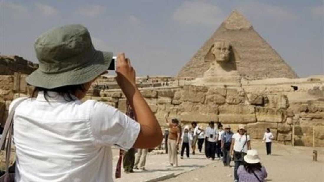 لهذه الأسباب تتلاعب روسيا بالنظام المصري في عودة السياحة
